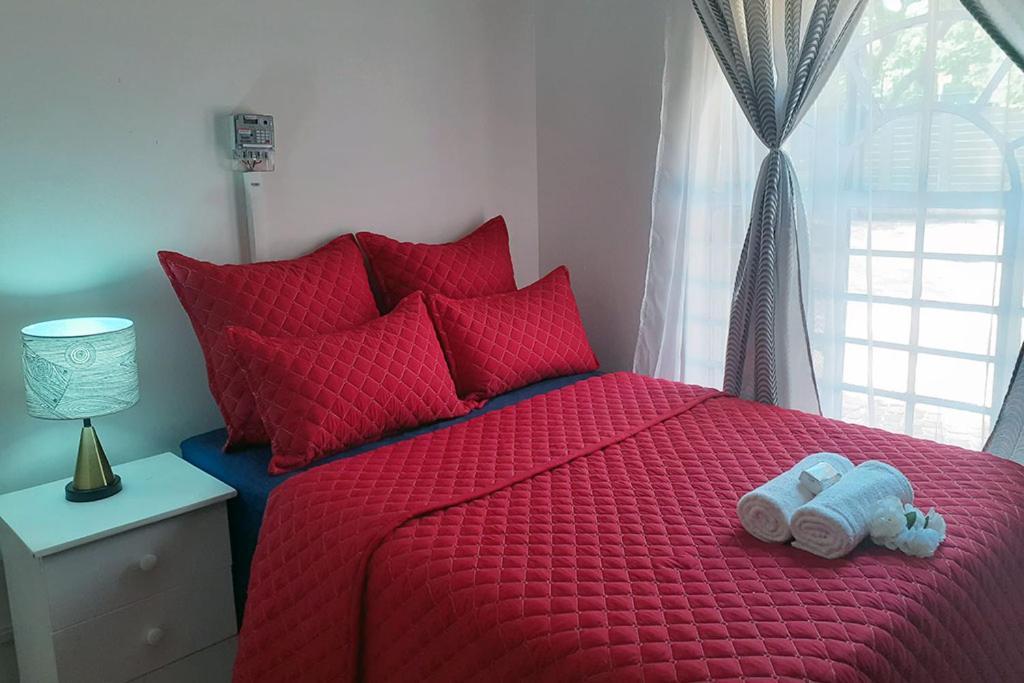 Queens Palace Претория Номер фото
